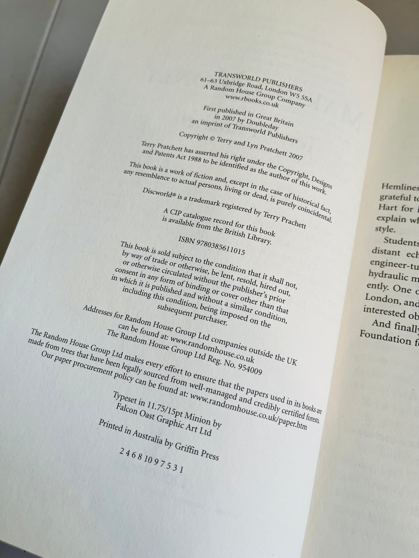 Making Money - Terry Pratchett (1st Ed 2007)