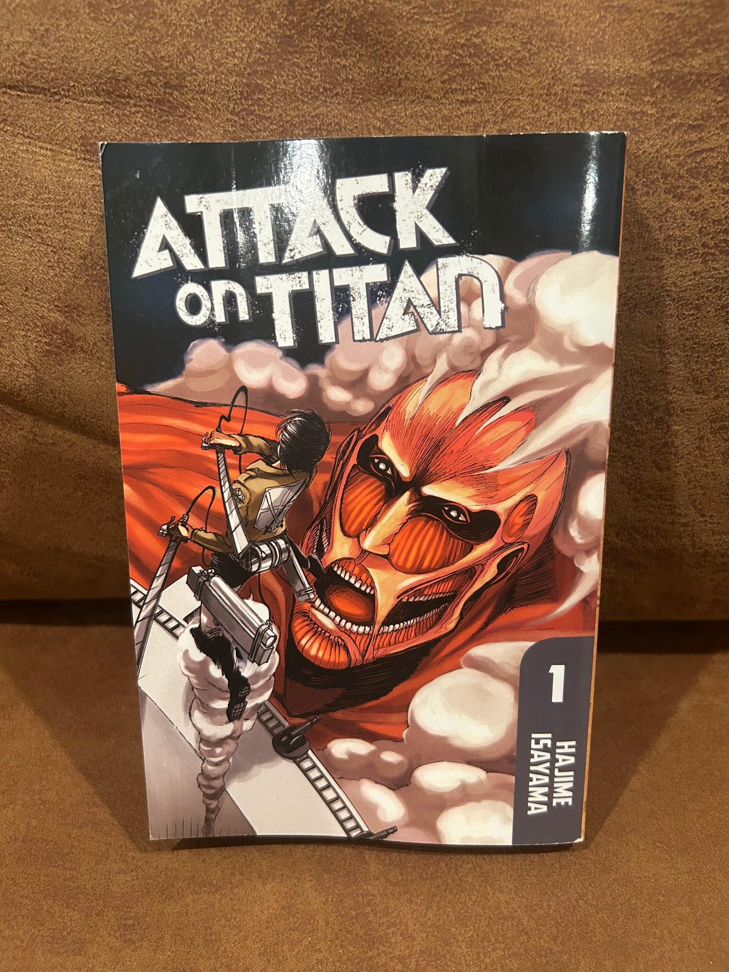Attack on Titan - Volume 1 - Hajime Isayama*