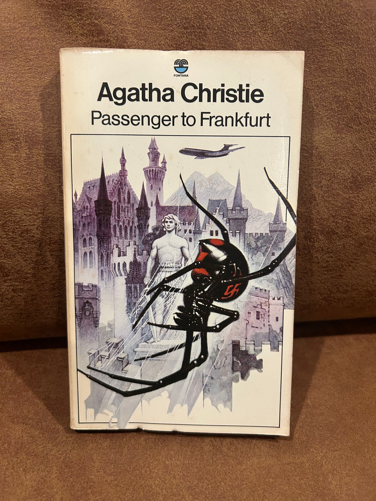 Agatha Christie - Passenger to Frankfurt