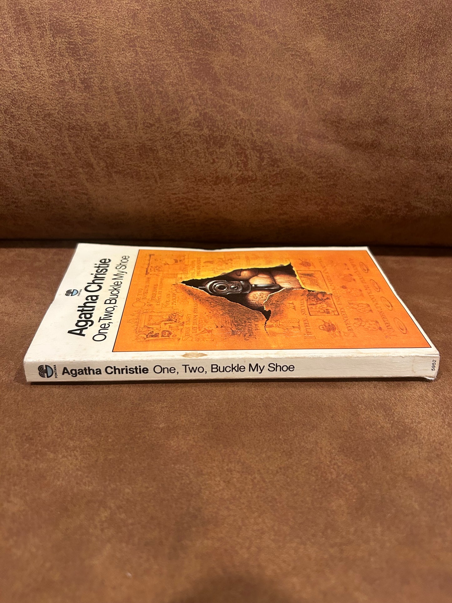 Agatha Christie - One, Two, Buckle My Shoe