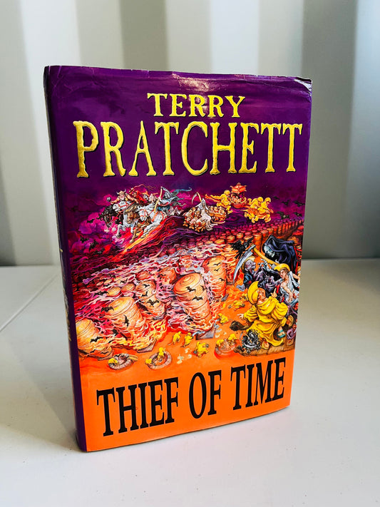 Thief of time - Terry Pratchett (2001)