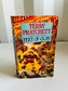 Feet of clay - Terry Pratchett (1997)