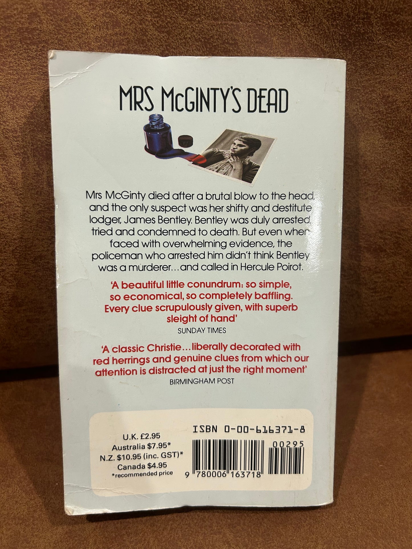 Agatha Christie - Mrs McGinty’s Dead