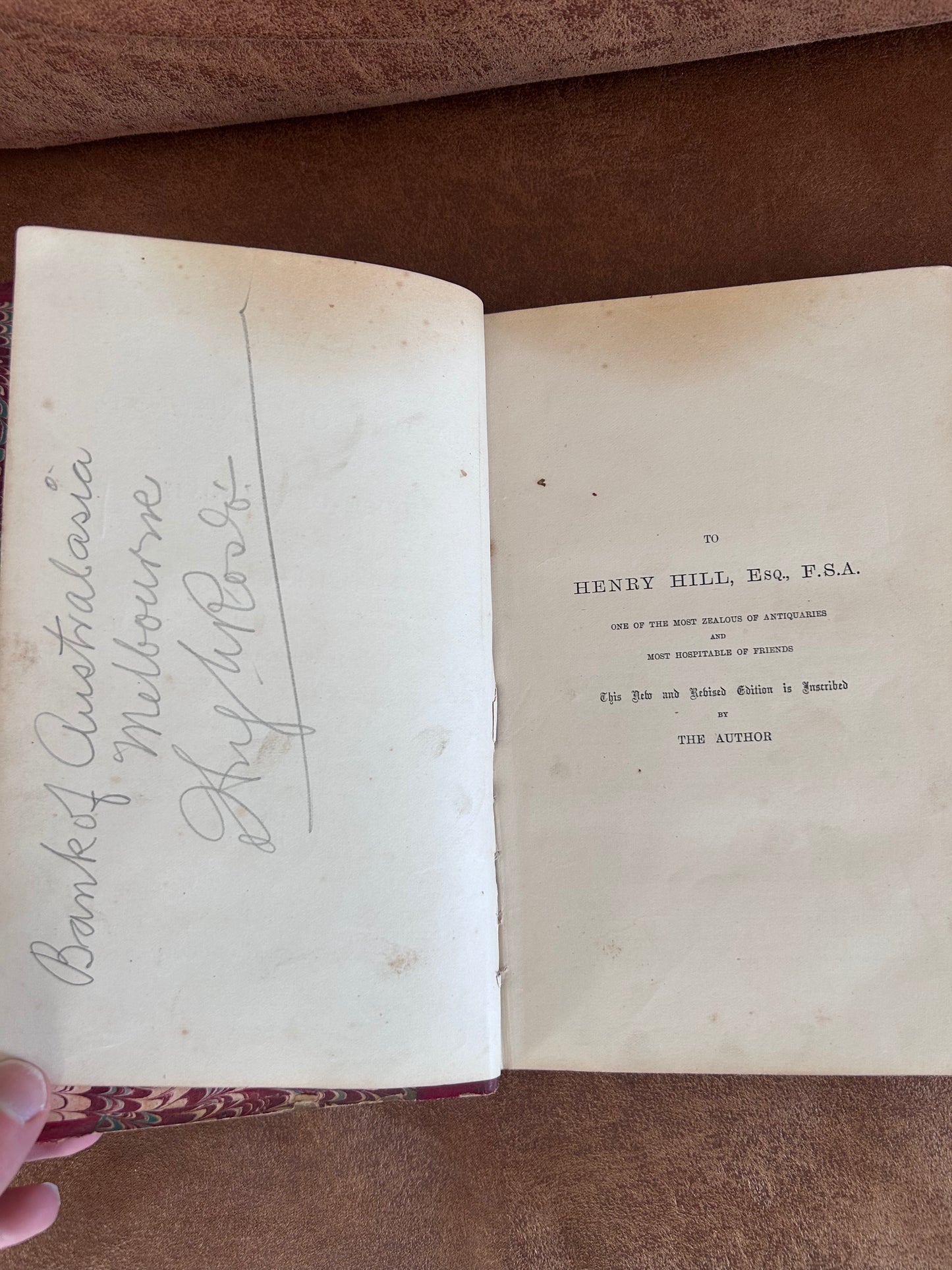 Lives of the Queens of England 1875 with autographs - Vol 1
